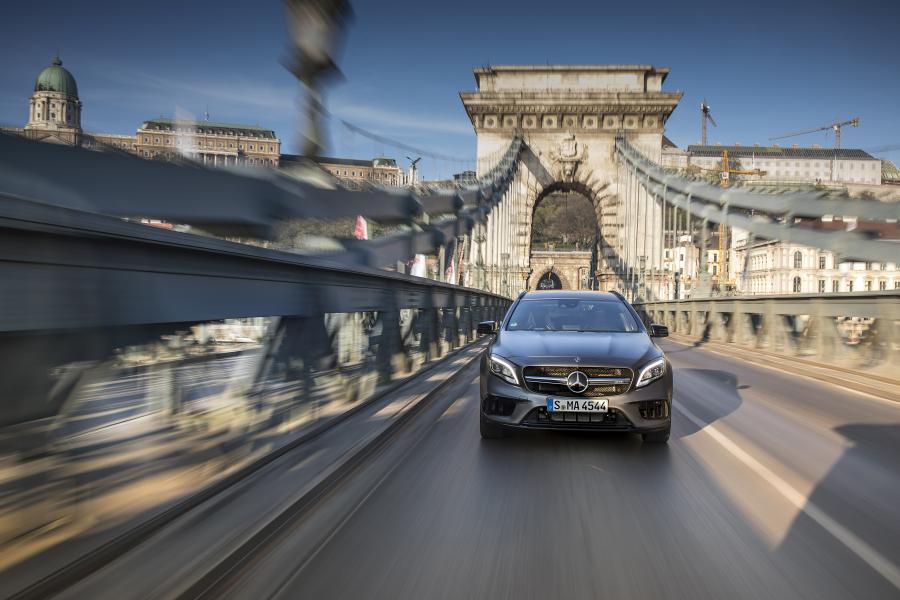  Mercedes-AMG GLA45 4Matic 2017 года  (WW) (фото 35 из 40)